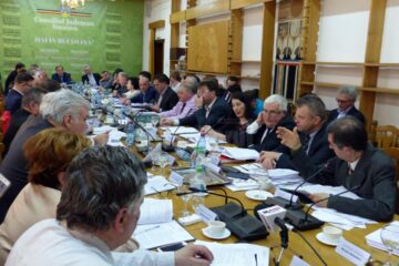 La ședința CJ de ieri, PSD și PNL s-au acuzat reciproc cu privire la falimentarea regiei de drumuri și poduri a Consiliului Județean Suceava