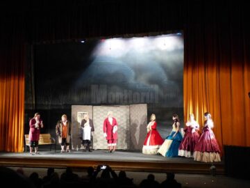 Scene vesele, satirice la adresa societății, replici spumoase și mari actori pe scena suceveană, în „Avarul” lui Moliere