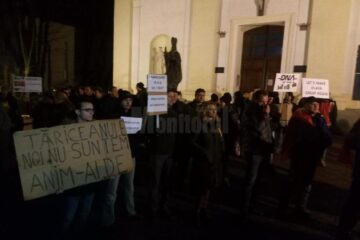 Debutul protestului de vineri
