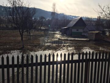 Acțiunile de detonare a formațiunilor de gheață și de evacuare a apei au continuat la Vatra Dornei