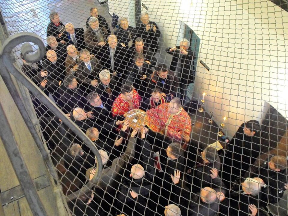 Comemorarea din fața celulei în care a fost închis și a murit Maniu