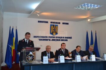 La ședința prezidată de inspectorul-sef Ion Burlui au fost prezenți invitați din conducerea IGSU și lideri ai conducerii județene și locale