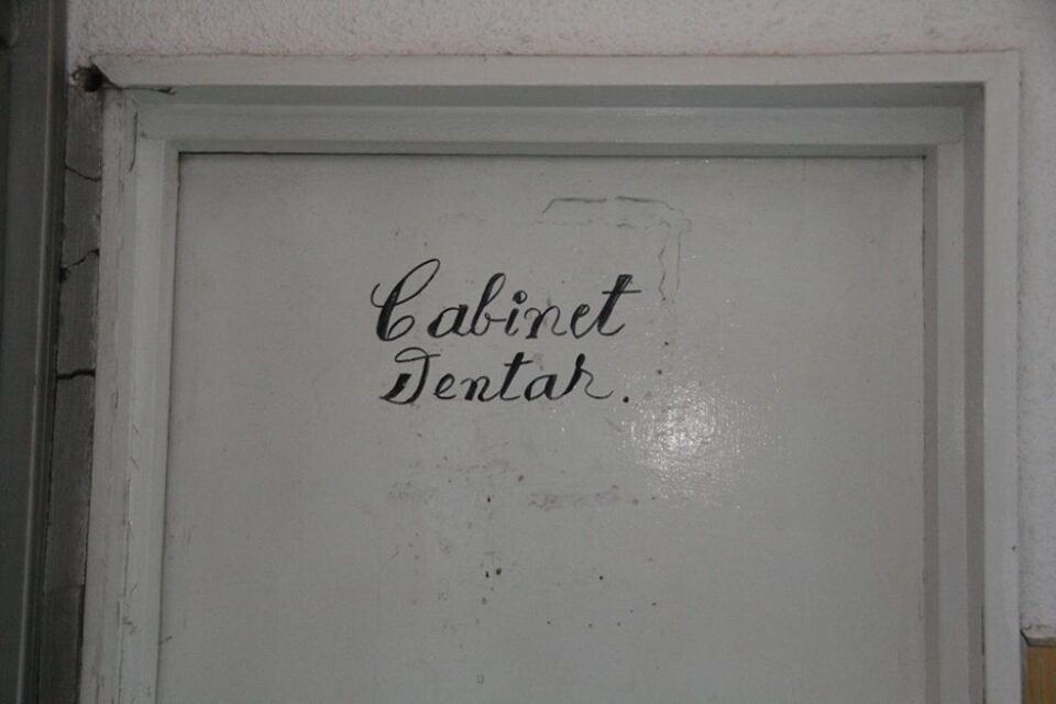 Bani pentru cabinetele stomatologice școlare Bani pentru cabinetele stomatologice școlare