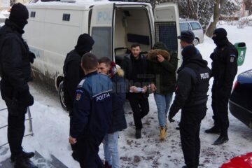 Cinci dintre inculpați au fost prezentați, ieri la Tribunalul Suceava, cu propunere de arestare preventivă