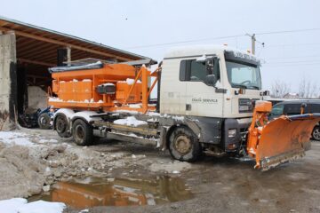 Mobilizare exemplară pentru deszăpezirea Sucevei după codul galben