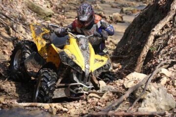 A ajuns în stare gravă la spital, după ce s-a autoaccidentat cu ATV-ul în pădure