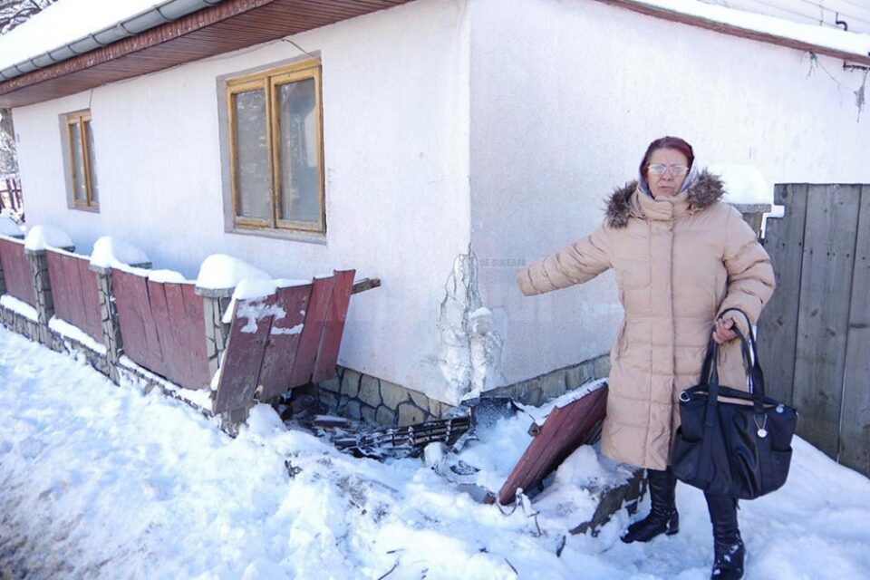 Femeia speră ca cel care i-a provocat paguba să fie de bună-credință și să-i acopere paguba fără a ajunge în instanța Femeia speră ca cel care i-a provocat paguba să fie de bună-credință și să-i acopere paguba fără a ajunge în instanța