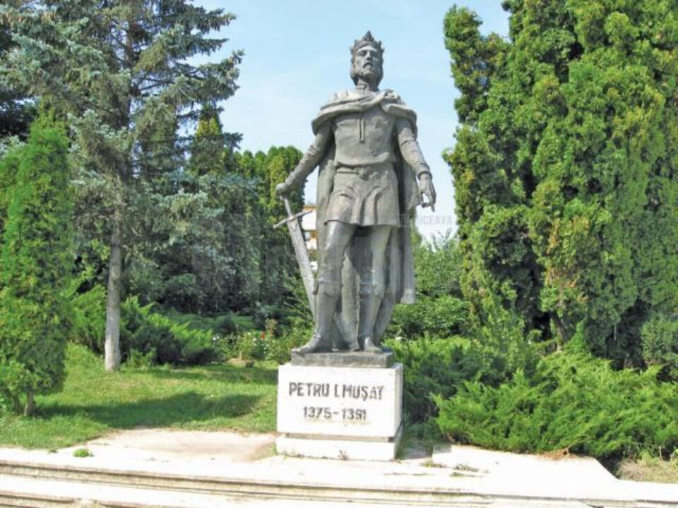 Statuia lui Petru I Mușat