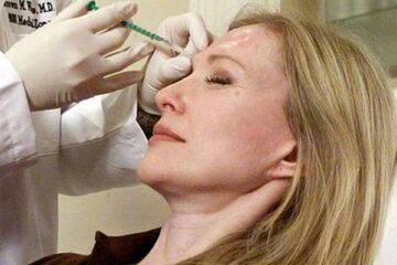 Injecțiile cu botox, folosite pentru a scăpa de riduri, pot atenua, de asemenea, durerile cauzate de cancer, artrită și migrene Foto: blog.aarp.org