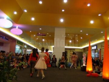 Copii de la Palatul Copiilor în spectacol la Iulius Mall