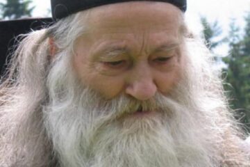 Părintele Justin Pârvu Sursa: Cuvântul Ortodox