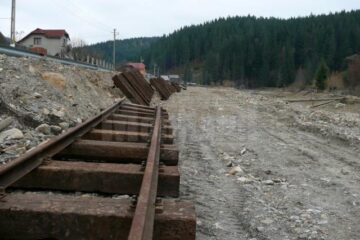 În Moldovița, mocănița merge mai departe
