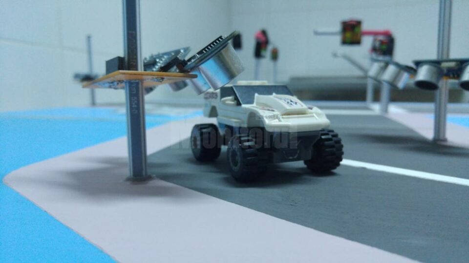 Sistem de eficientizare a traficului rutier, propus de doi studenți ai Universității Suceava