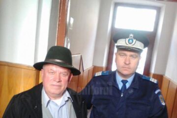 Borsetă găsită de un jandarm, returnată proprietarului
