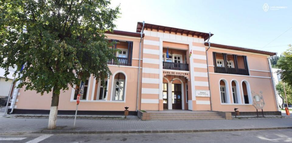 Casa de Cultură „Platon Pardău”
