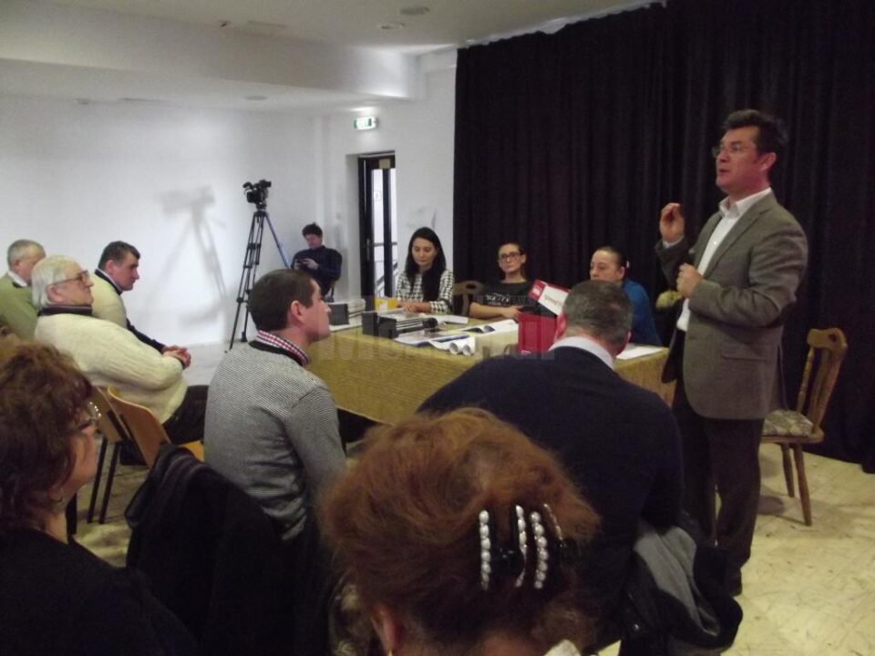 Instruirea anuală a coregrafilor grupurilor folclorice de amatori din județul Suceava