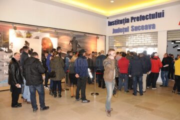Numărul celor care depun actele pentru înmatriculare se ridică la 200-300 pe zi