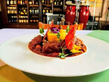 Concurenții de la „Chefi la cuțite” gătesc pentru suceveni, la restaurantul Centru Vechi