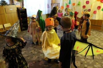 Expoziții, concursuri, carnaval de toamnă, la Grădinița „Luminița” din Siret