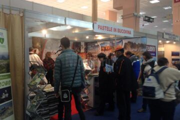 Peste 2.500 de persoane au vizitat standul județului Suceava