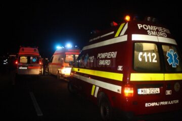 Toți cei patru ocupanți ai mașinii au ajuns la spital