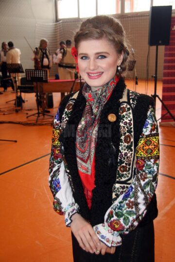 Andra Matei, interpretă de muzică populară