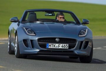 Jaguar va lansa luna aceasta rivalul lui Porsche 911