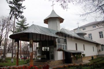 Biserica Spitalului Județean sărbătorește pe 9 noiembrie hramul de Sfântul Ierarh Nectarie din Eghina