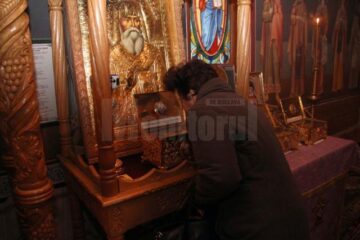 Biserica Spitalului Județean Suceava sărbătorește sâmbătă hramul de Sfântul Ierarh Nectarie