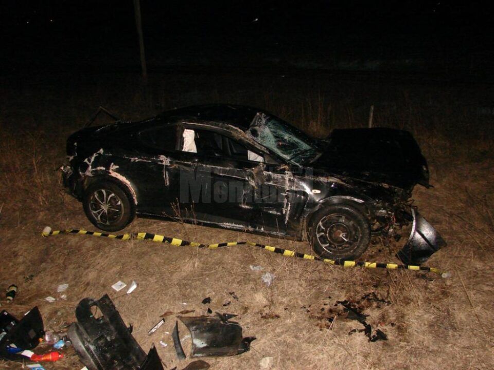 Mașina implicată în accident a suferit avarii grave