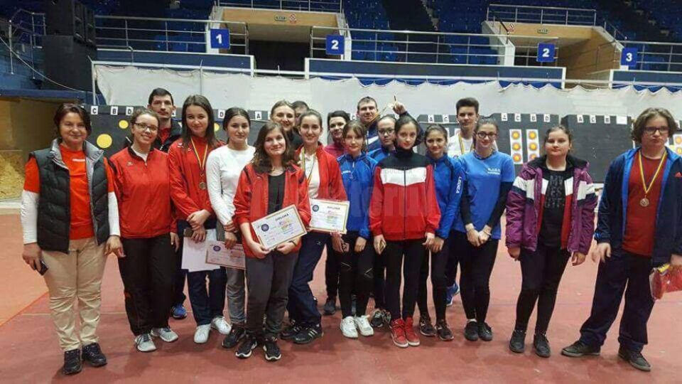 Arcașii din județul Suceava au câștigat 13 medalii șa naționalele de sală pentru juniori I și seniori