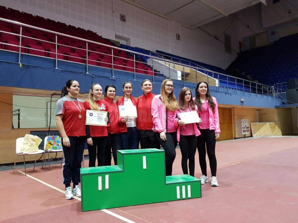 Arcașii din județ au început anul competițional în forță, cu 13 medalii naționale
