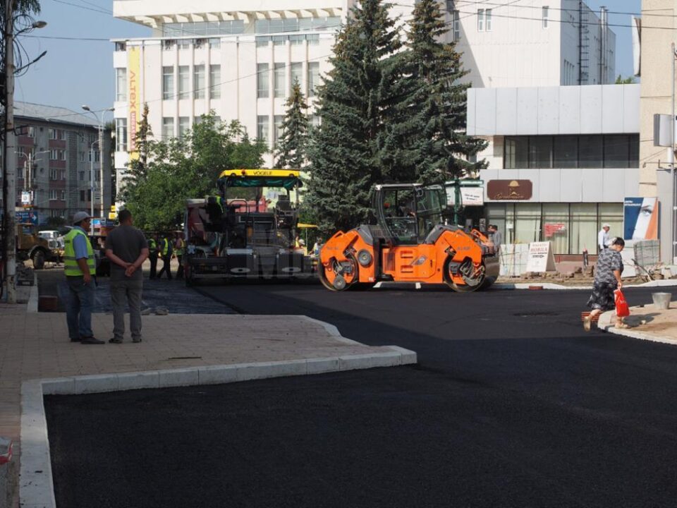 Municipalitatea suceveană are un plan ambițios de reparații stradale și turnare de covoare asfaltice, pentru 2017