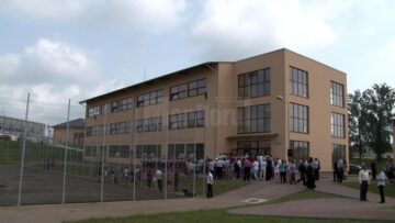 Un campus școlar în valoare de opt milioane de euro zace nefolosit la mai bine de jumătate de an de la inaugurare