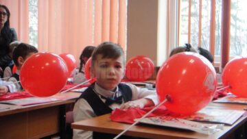 Un desen al rădăuțeanului Dimitrie Luca Roman, inclus în calendarul global Colgate „My Bright Smile™” 2017
