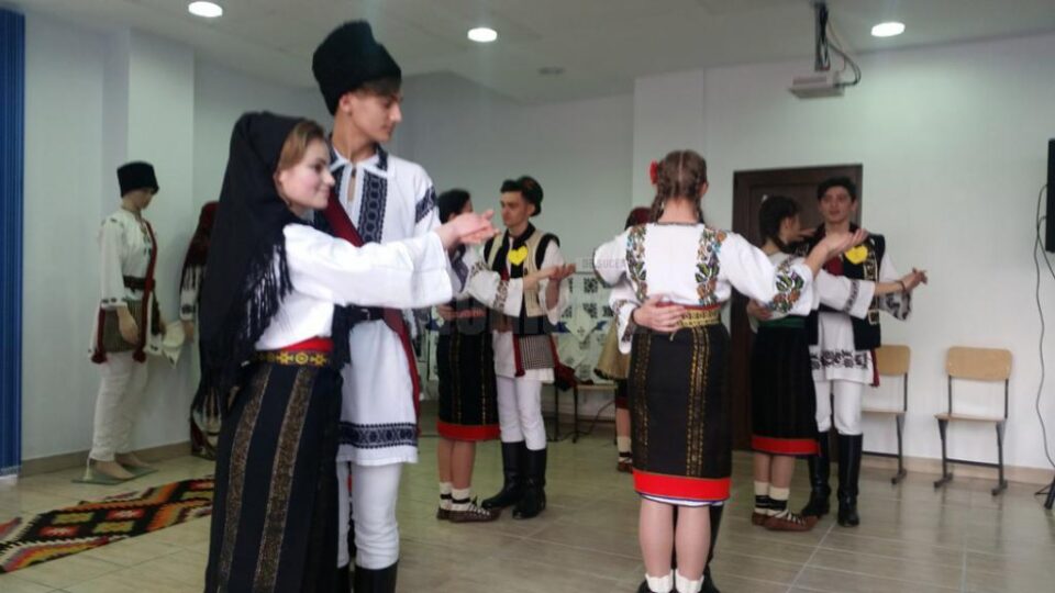 „Perechea populară”, ediția I, la Liceul „Ion Nistor” Vicovu de Sus