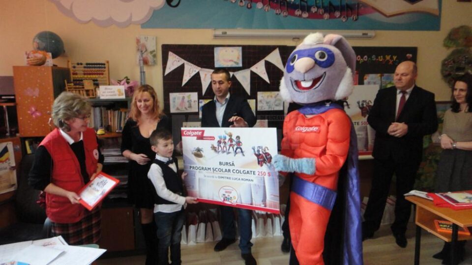 Elevul rădăuțean Dimitrie Luca Roman este câștigătorul din România al competiției internaționale de desene din cadrul Programului Școlar Colgate