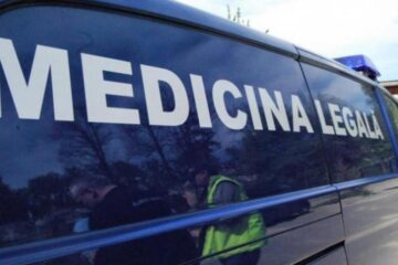Corpul neînsuflețit al tânărului a fost transportat la morga din Fălticeni, pentru necropsie