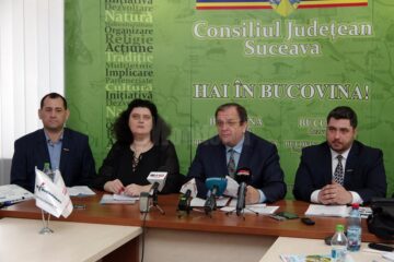 Oficialii Kusadasi și Air Bucharest împreună cu președintele CJ Suceava, Gheorghe Flutur