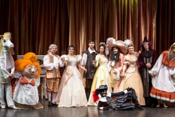 „Motanul încălțat”, miercuri, pe scena Teatrului „Matei Vișniec” Suceava