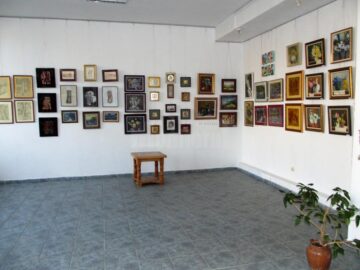 Expoziția „Miniaturi de Martie”, la Galeria de Artă „Ion Irimescu” Suceava