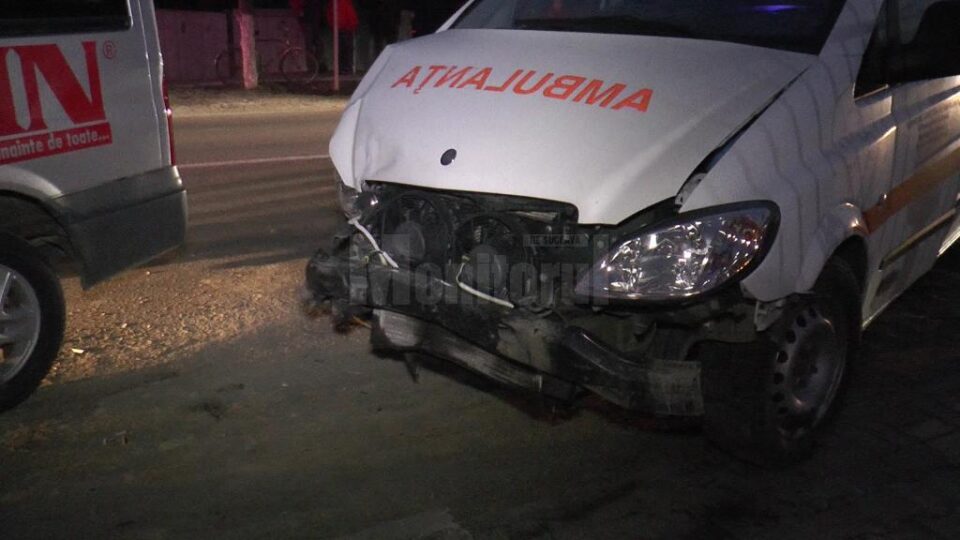 Ambulanța avariată