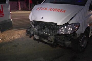 Ambulanța avariată