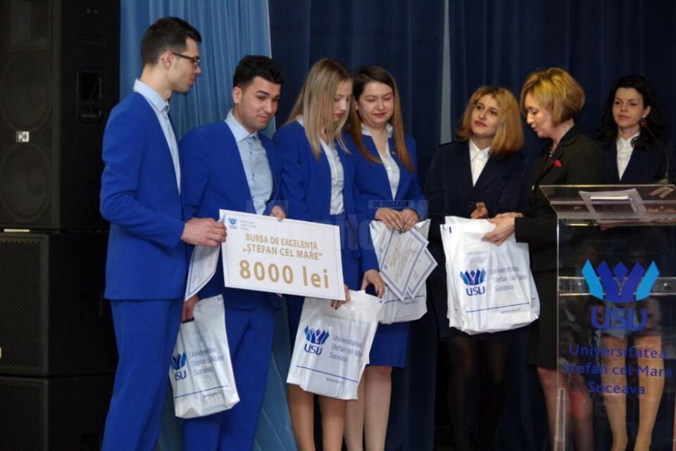 Bursă de 8.000 de lei pentru echipajul care a reprezentat România la Paris, în cadrul unui concurs de produse alimentare inovative