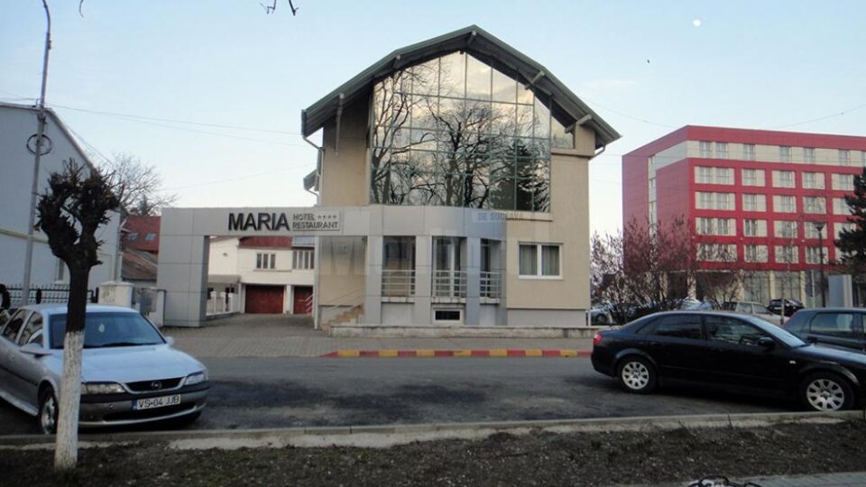 Hotelul „Maria” din centrul Rădăuțiului, locul unde a avut loc violul