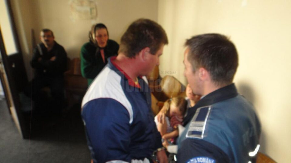Gheorghe Ion Ciotău, în 2013, când fost dus la audieri la sediul Parchetului de pe lângă Judecătoria Suceava Gheorghe Ion Ciotău, în 2013, când fost dus la audieri la sediul Parchetului de pe lângă Judecătoria Suceava
