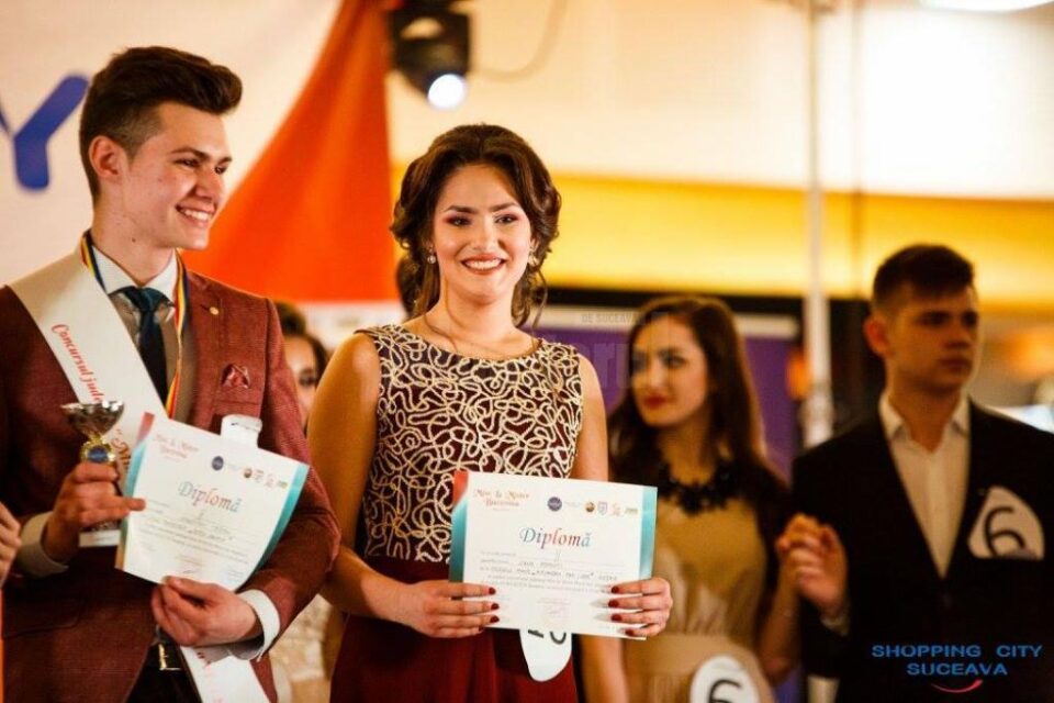 Locul 2 - Miss - Diana Popovici, Colegiul Tehnic „Al.I. Cuza” Suceava și Mister - Rareș Lucian Candrea, Liceul Teoretic Vatra Dornei