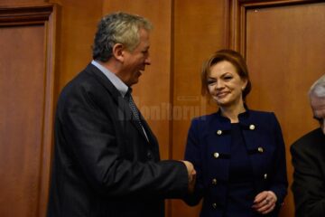 Fostul prefect Constantin Harasim a felicitat-o pe Mirela Adomnicăi