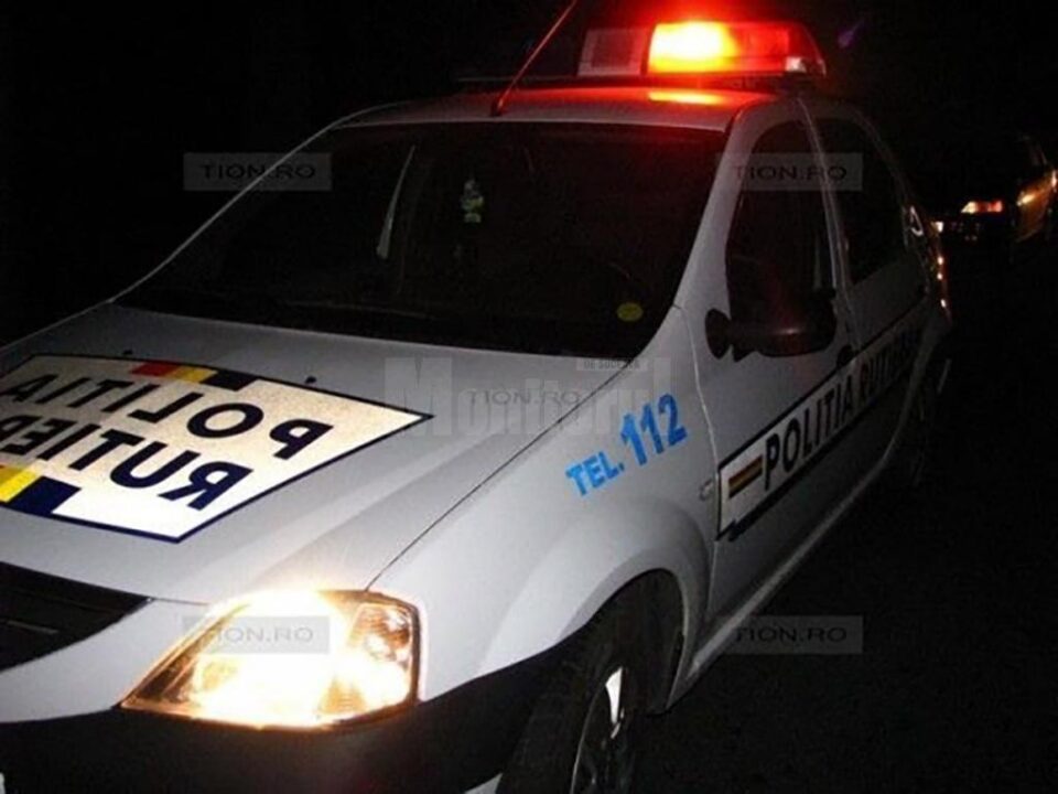 Aflați la volan fără permis de conducere, doi bărbați au produs accidente, unul dintre ei fugind de la locul faptei Aflați la volan fără permis de conducere, doi bărbați au produs accidente, unul dintre ei fugind de la locul faptei
