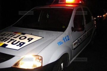 Aflați la volan fără permis de conducere, doi bărbați au produs accidente, unul dintre ei fugind de la locul faptei